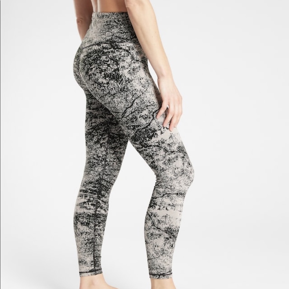 Athleta black and gray leggings